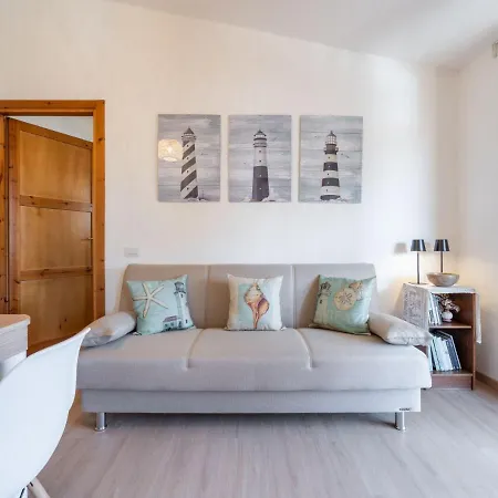 Il Faro Blu By Interhome شقة